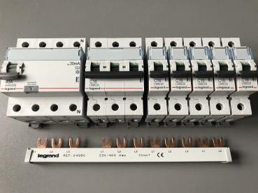 Legrand ***SET*** FI: 1x 411765 + 1x LS-C16A-3polig 403545 + 5x LS-C16A-1polig 403434 + 1x 004980 Sammelschiene